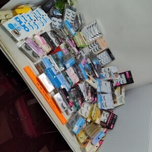 Lot of 100's Of Pairs Of False Lashes Mostly Ardell, Wispies Duos